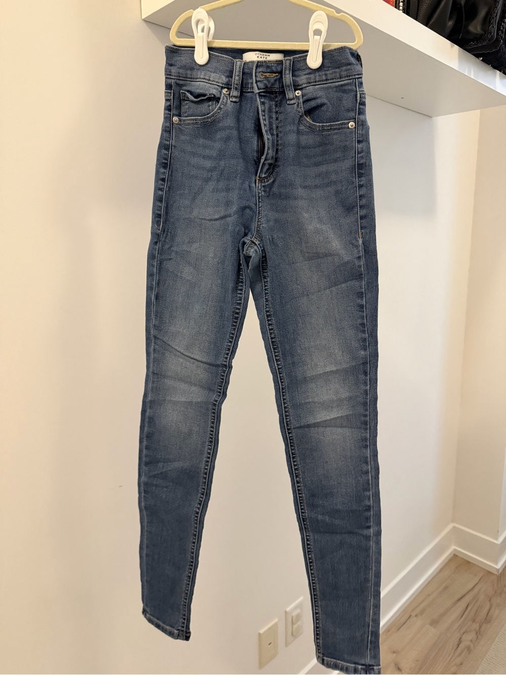 Dynamite Kate Women’s Mid Wash Blue Skinny Jeans